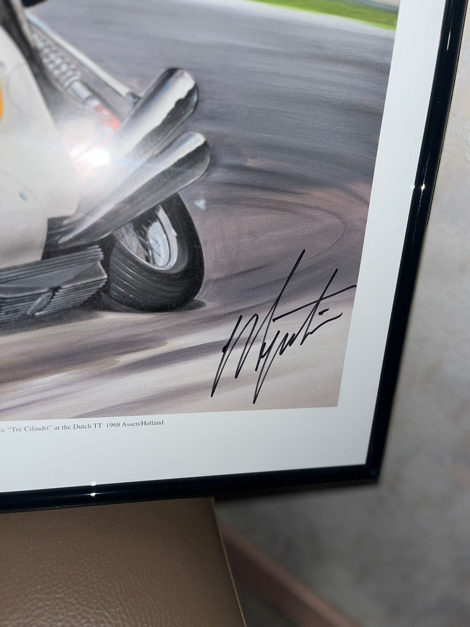Gesigneerd Schilderij van Giacomo Agostini – Racend op zijn MV Agusta 500cc - Afbeelding 3